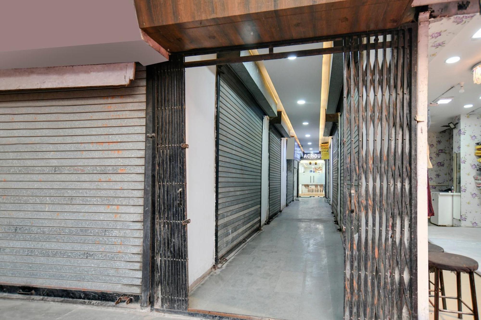 Hotel O Nitya إندور المظهر الخارجي الصورة